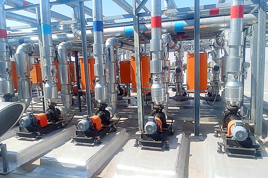Chilled water systems, VRV/VRF, ducting and fans, plant rooms and planned commercial HVAC maintenance.